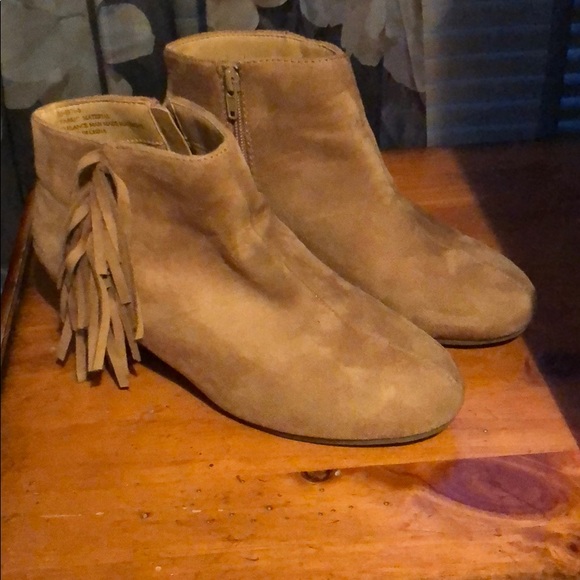 Boots - Picture 2 of 4